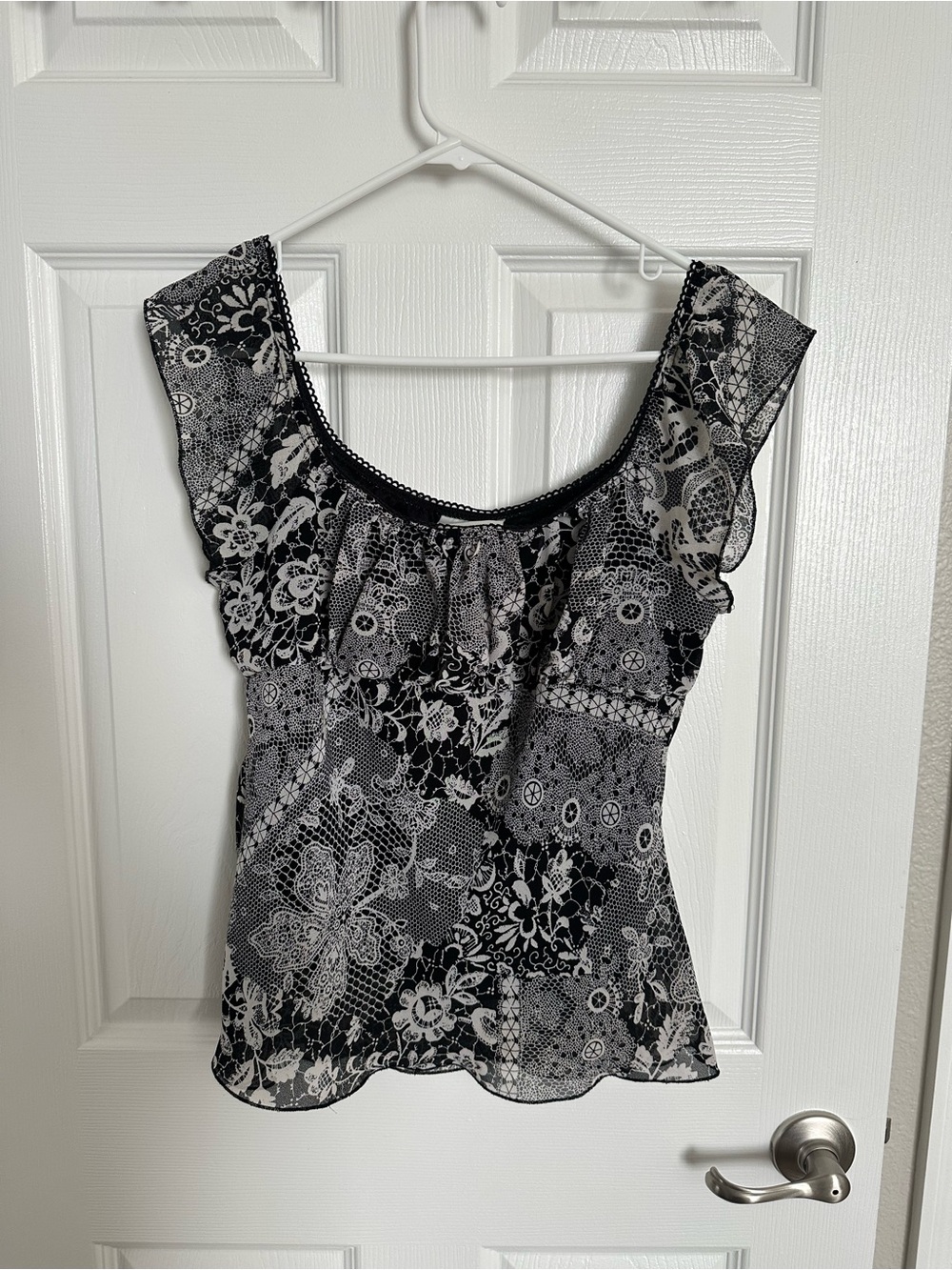 Y2K Floral Black and White Cap Sleeve Top